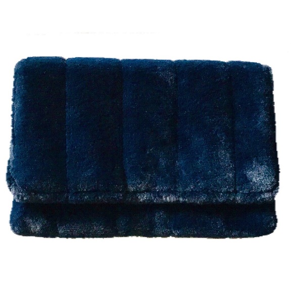 A New Day Faux Fur Convertible Wristlet / Clutch - Picture 1 of 5